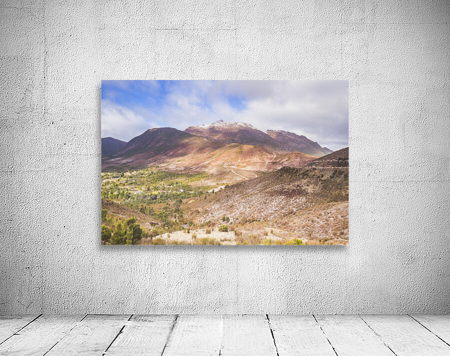 The western ridge Wall Preview