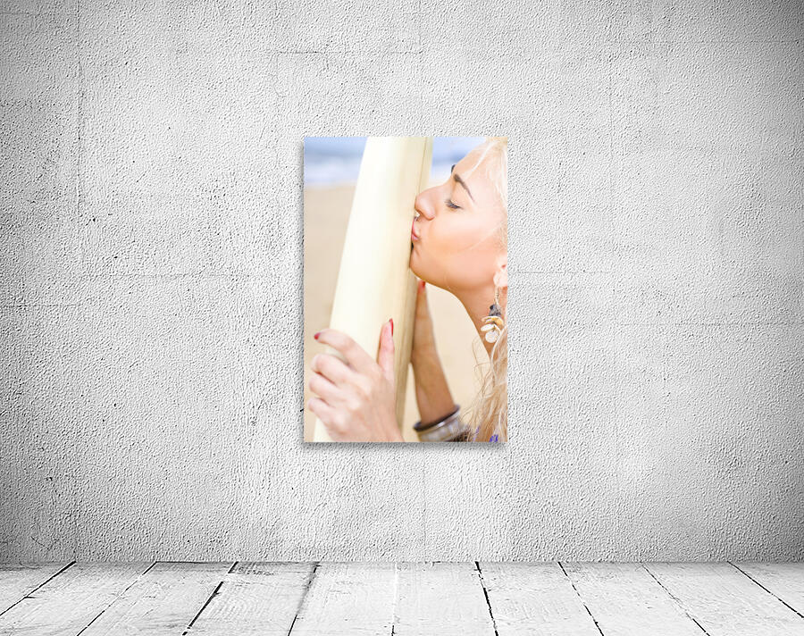 Surf Romance Wall Preview