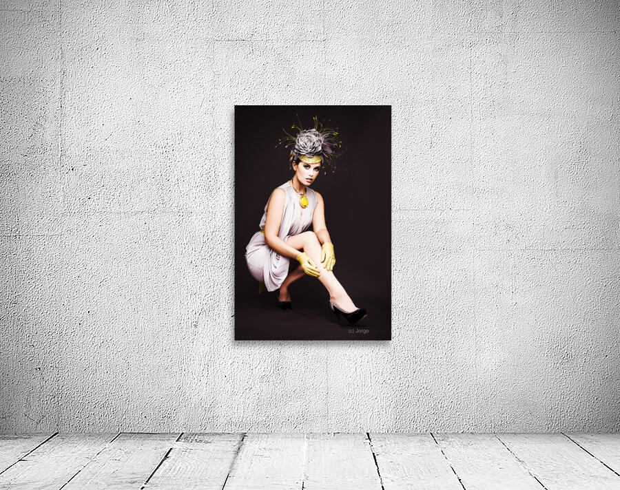 Glamorous Woman In Racecourse Fashion Wall Preview