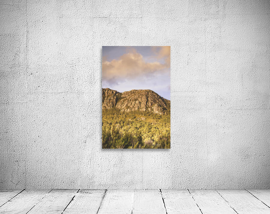 Picturesque peaks Wall Preview
