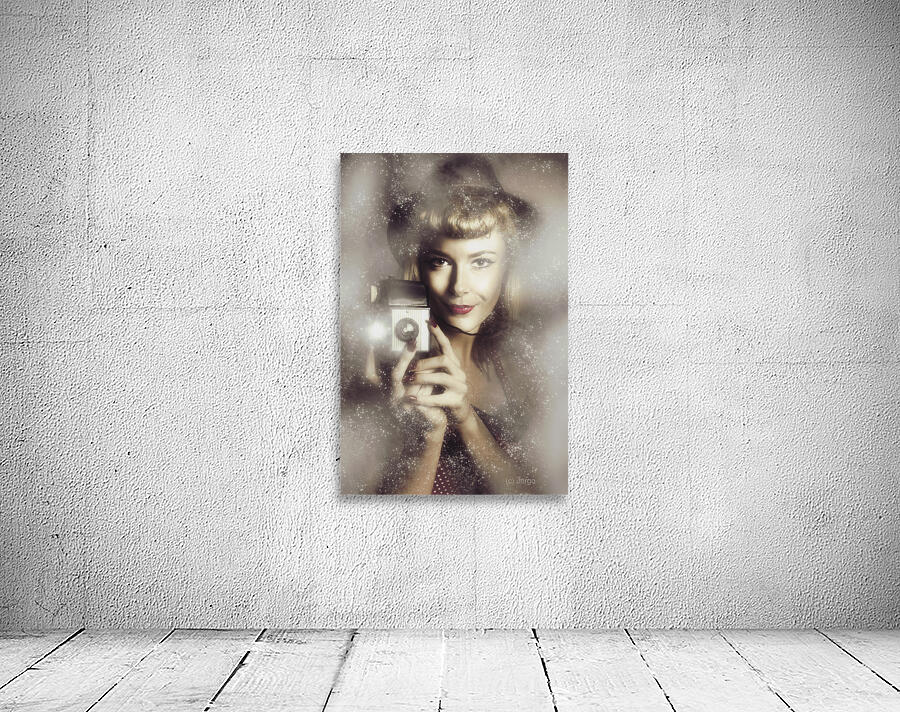 Retro Hollywood fashion photographer Wall Preview