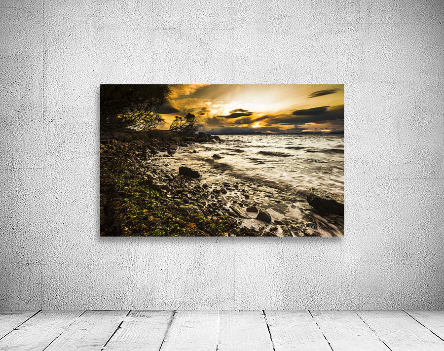 Seas of Lunawanna  Wall Preview