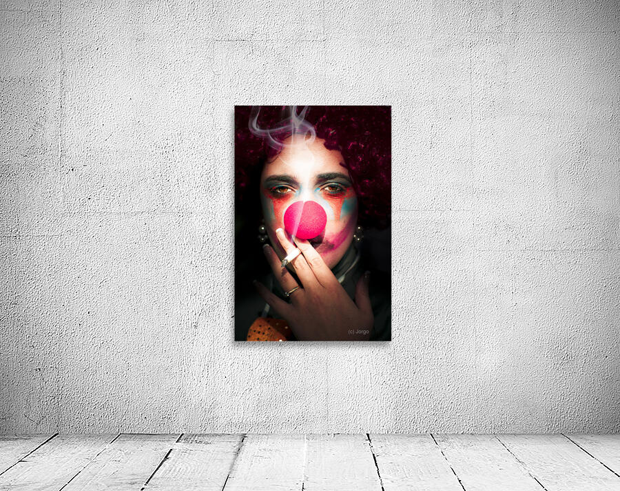 Smoking clown Wall Preview