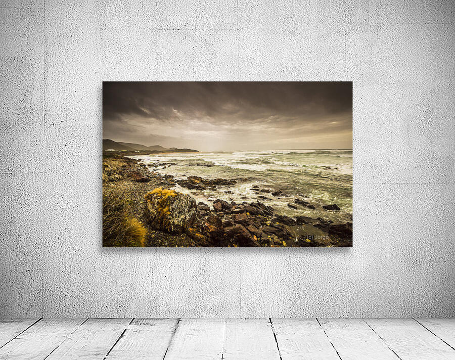 Tense seas Wall Preview