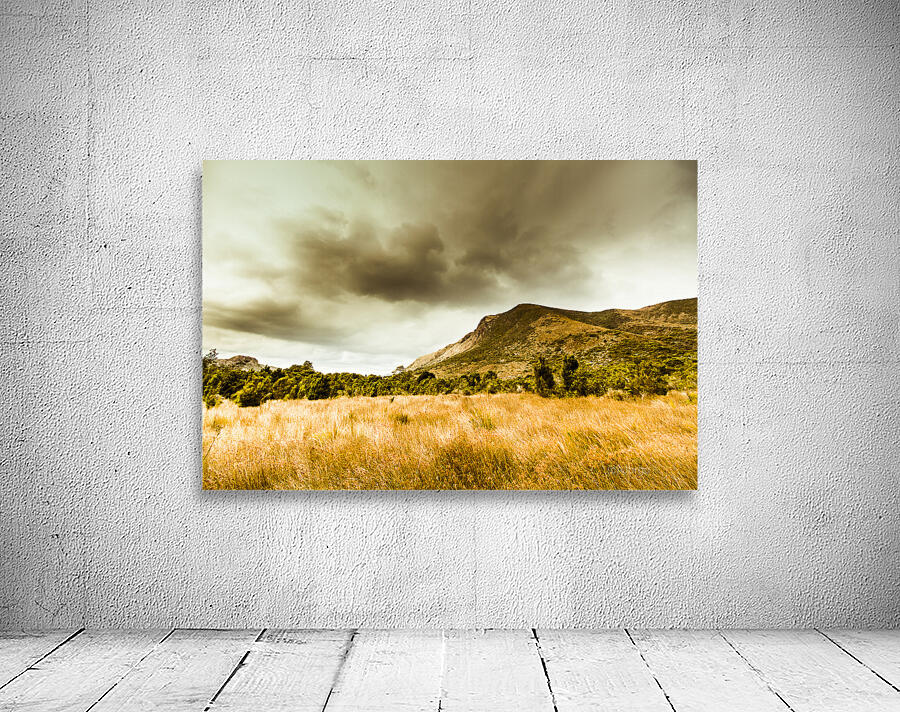 Mountainous storms Wall Preview