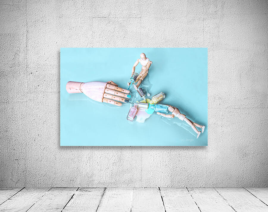 Mannequin Manicure Wall Preview