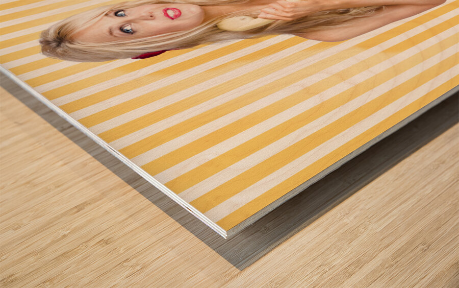 Female model with phone in classic retro fashion Wood print