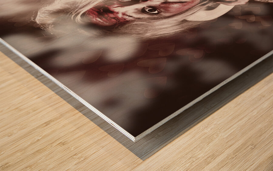 Zombie girl making phone call to dead valentine Wood print