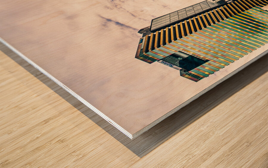 City and colour Wood print