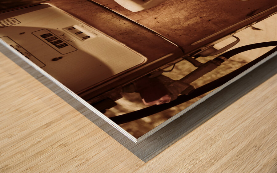 Road tripping 1960 Wood print