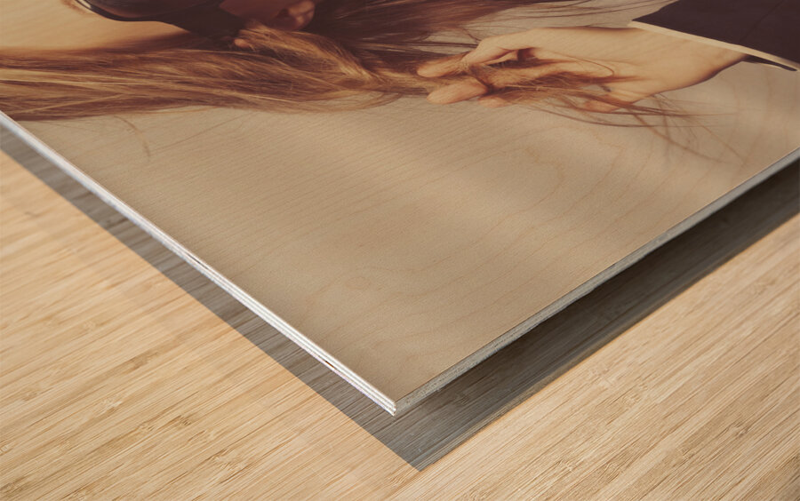 Luxury fashion girl in exclusive sunglasses Wood print