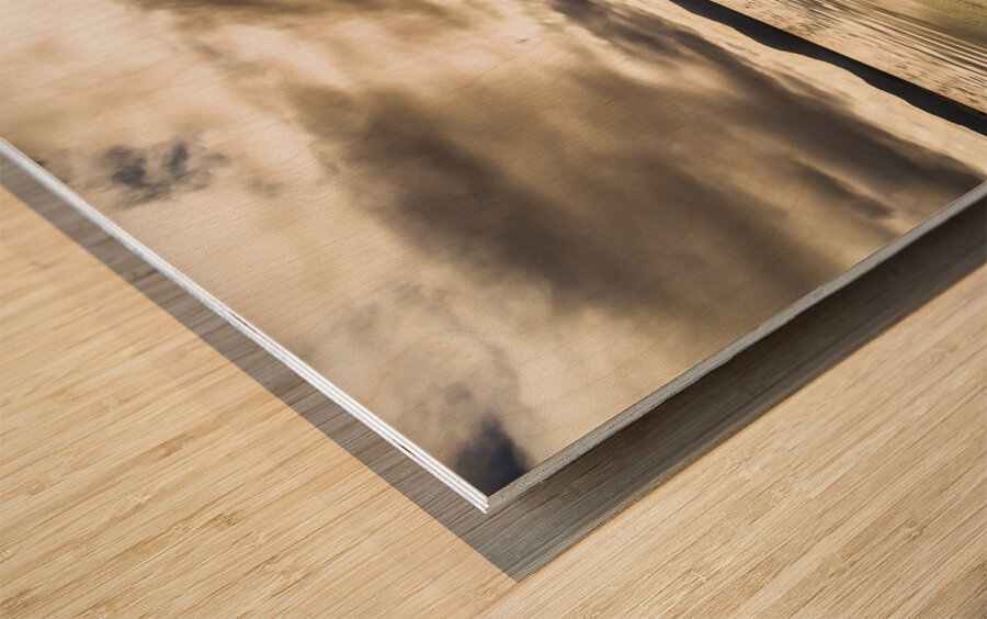 Water of reflective sunlight Wood print