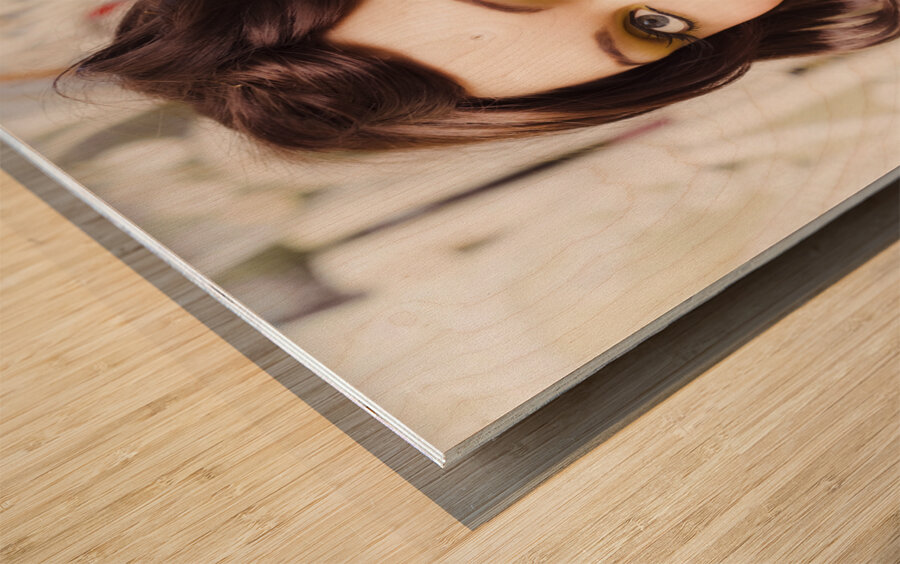 Surprised Sixties Fashion Woman Wood print