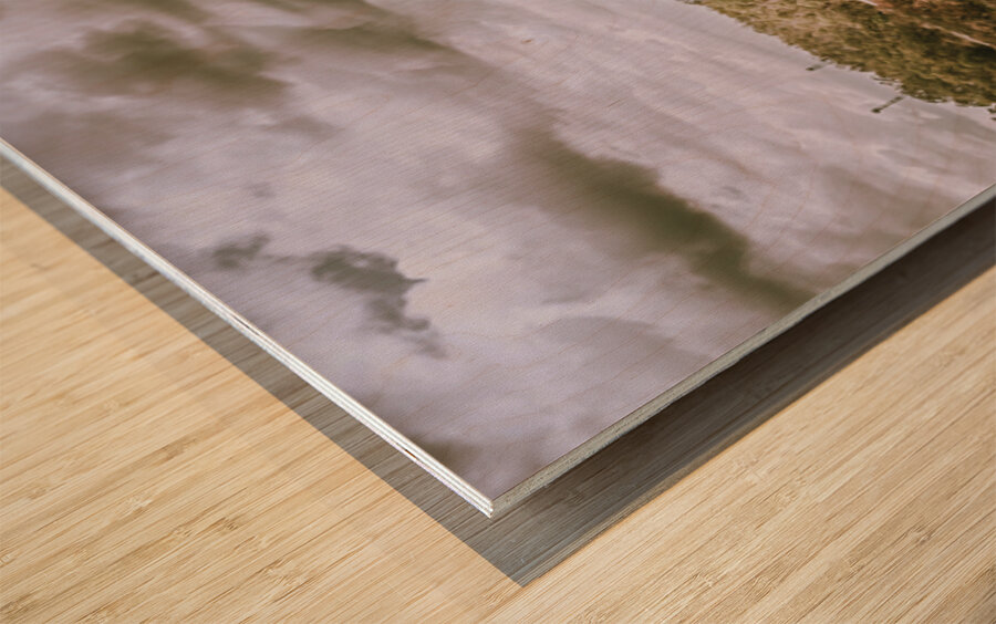 Dramatic wide Mount Perry landscape  Wood print