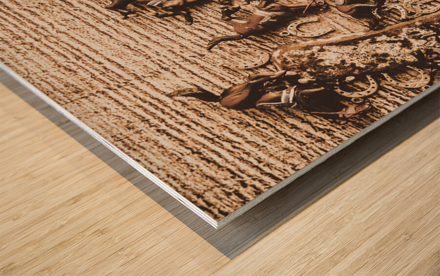 Rusty cup Wood print