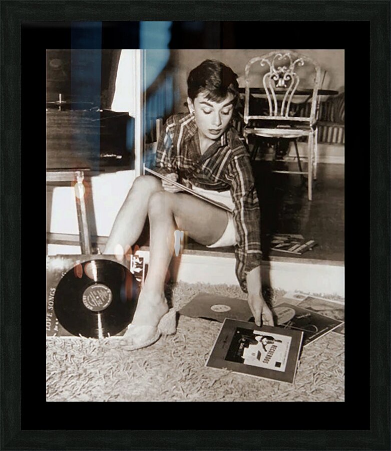 Audrey Hepburn 37 Picture Frame print
