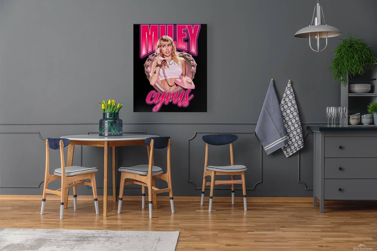 Miley Cyrus 18 Reproduction
