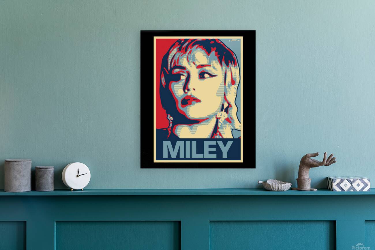 Miley Cyrus 33 Reproduction
