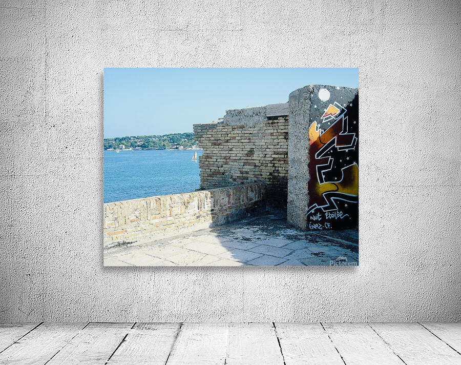 De la Rue Wall Preview