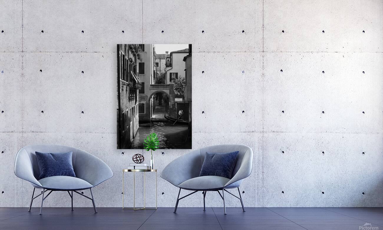 Venice Light and Shadows Reproduction
