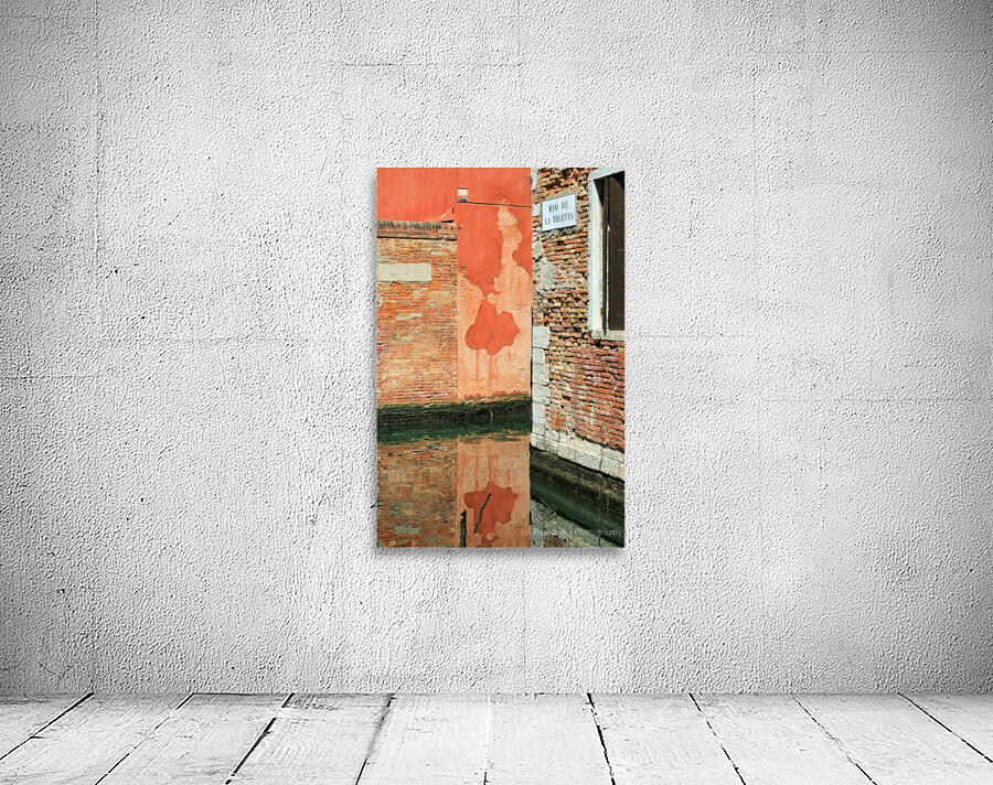 Venice Weathered Wall Wall Preview