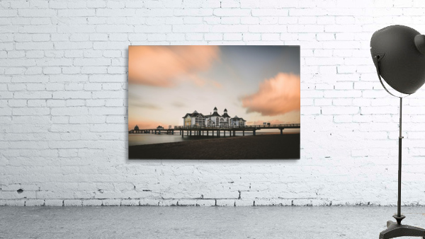 THE PIER Wall Preview