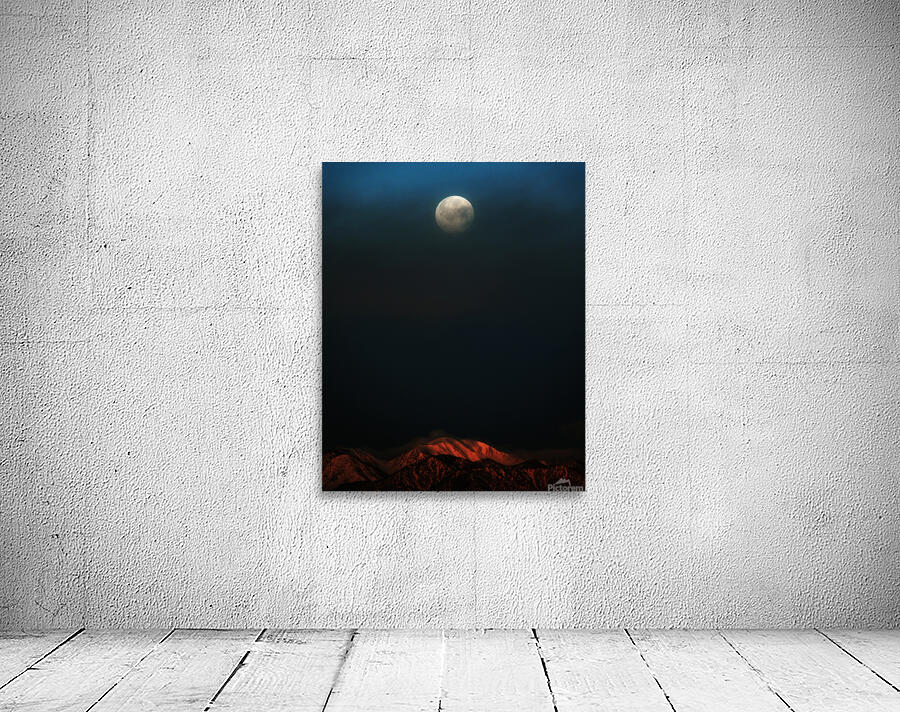 IR Moon 7 Wall Preview