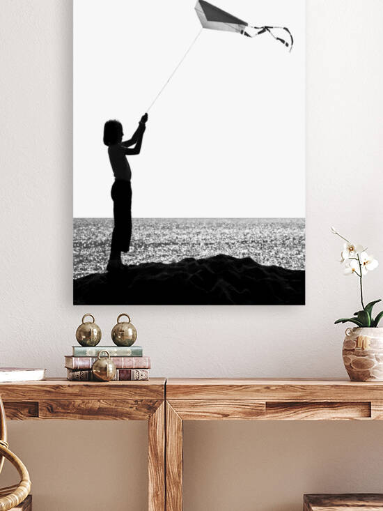The little girl with kite by Barbara Corvino