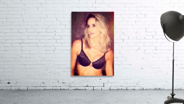 Smoking Hot Wall Preview