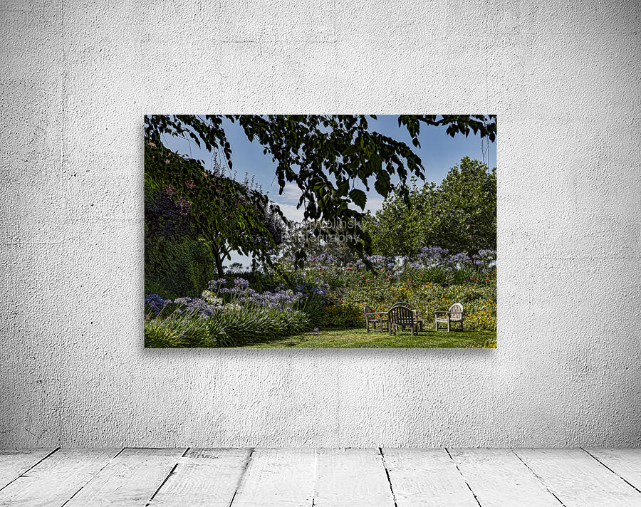 GARDEN PARTY Wall Preview
