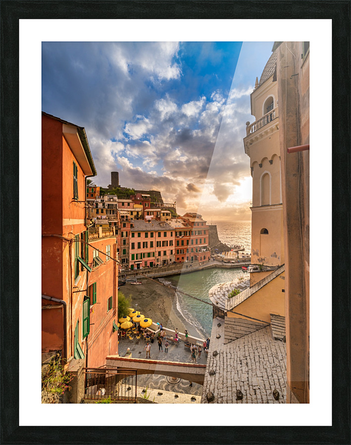 Sunset in Vernazza Picture Frame print