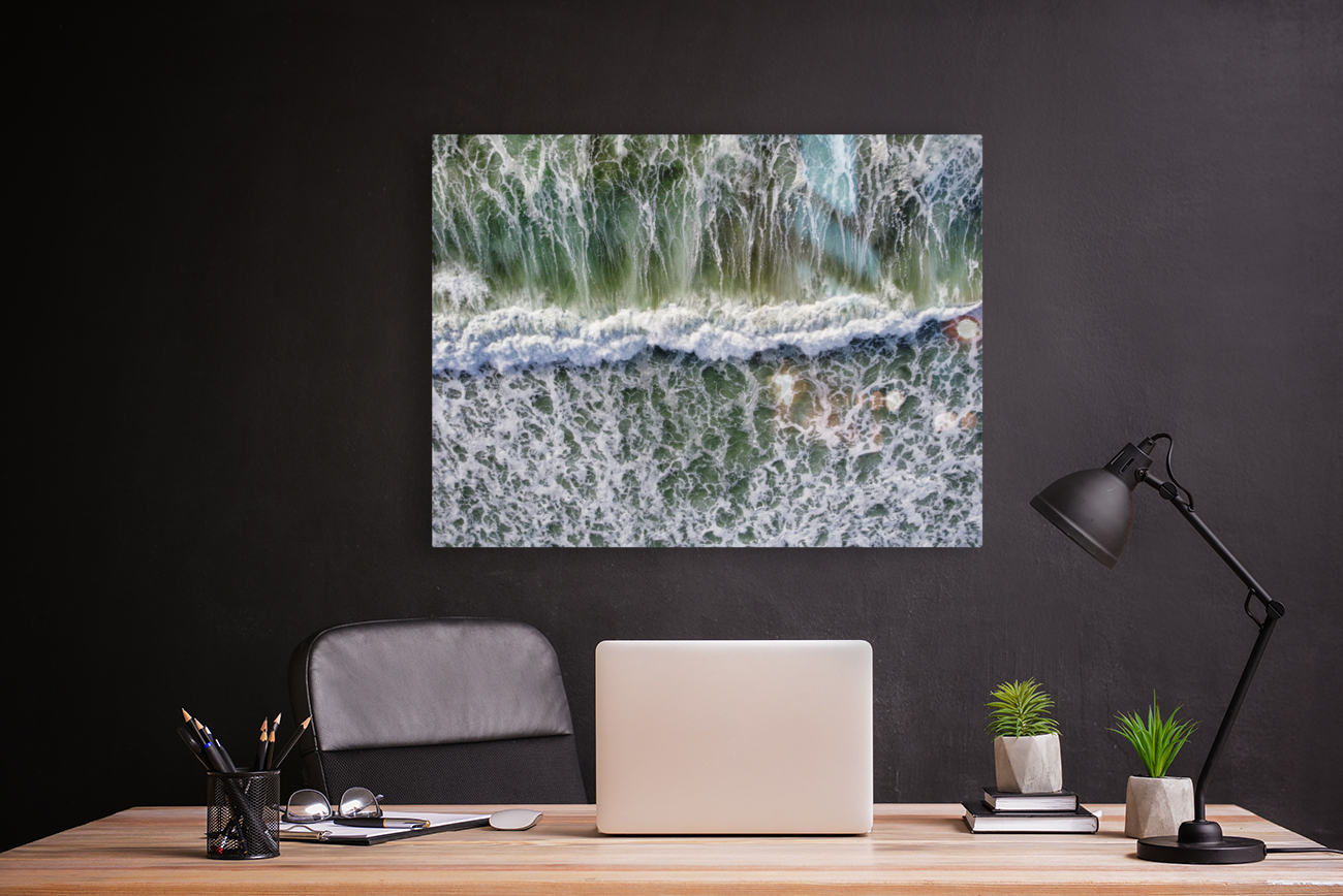 crashing wave Reproduction