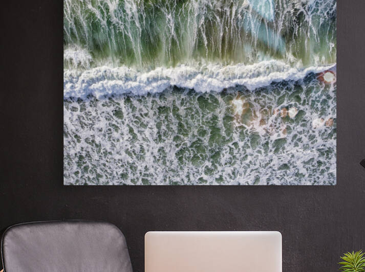 crashing wave by Yves COUTURIER