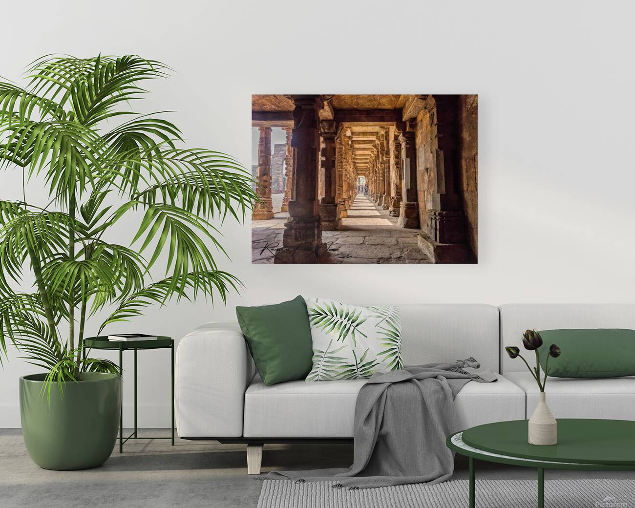 Indian  monument columns  Reproduction