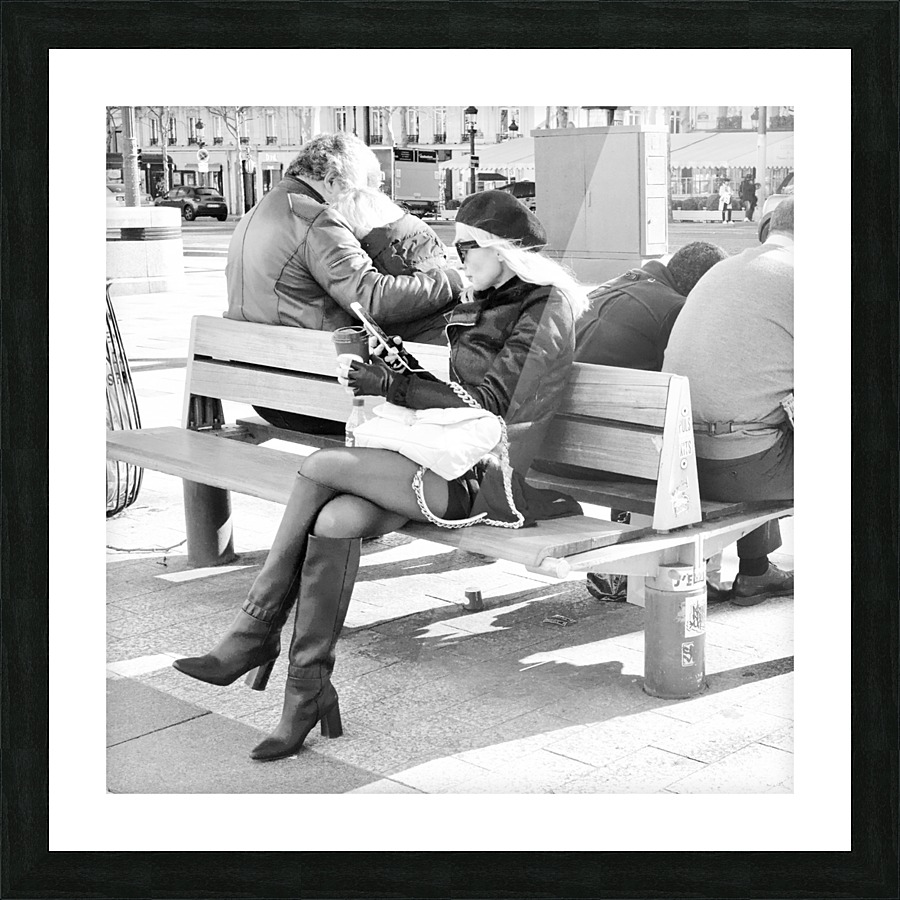 Dimanche Le Long de Champs Elysees Picture Frame print