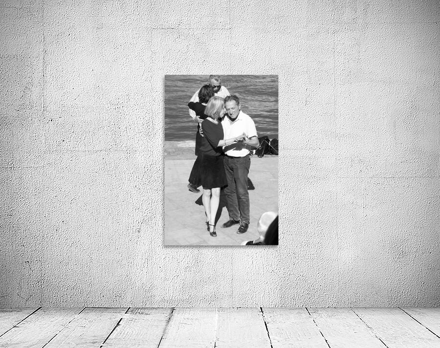 Salsa de la Seine Wall Preview