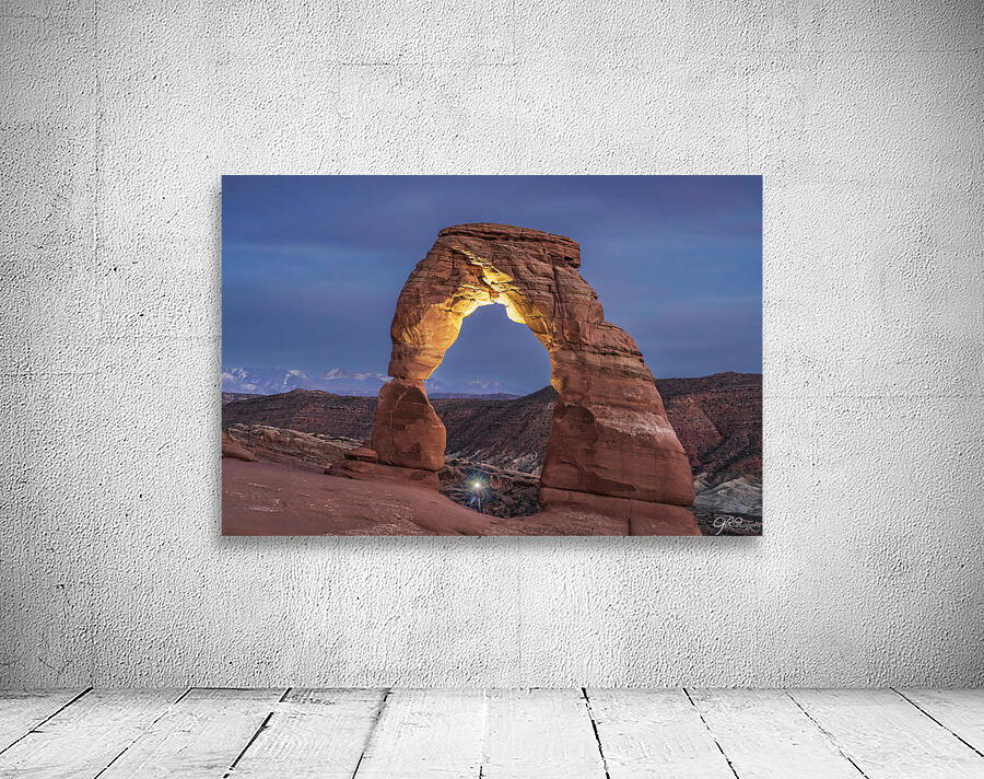 Light Shining on Delicate Arch Wall Preview