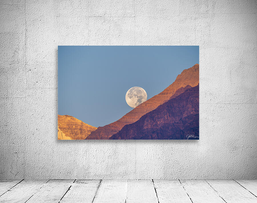 Full Moon Setting Wall Preview