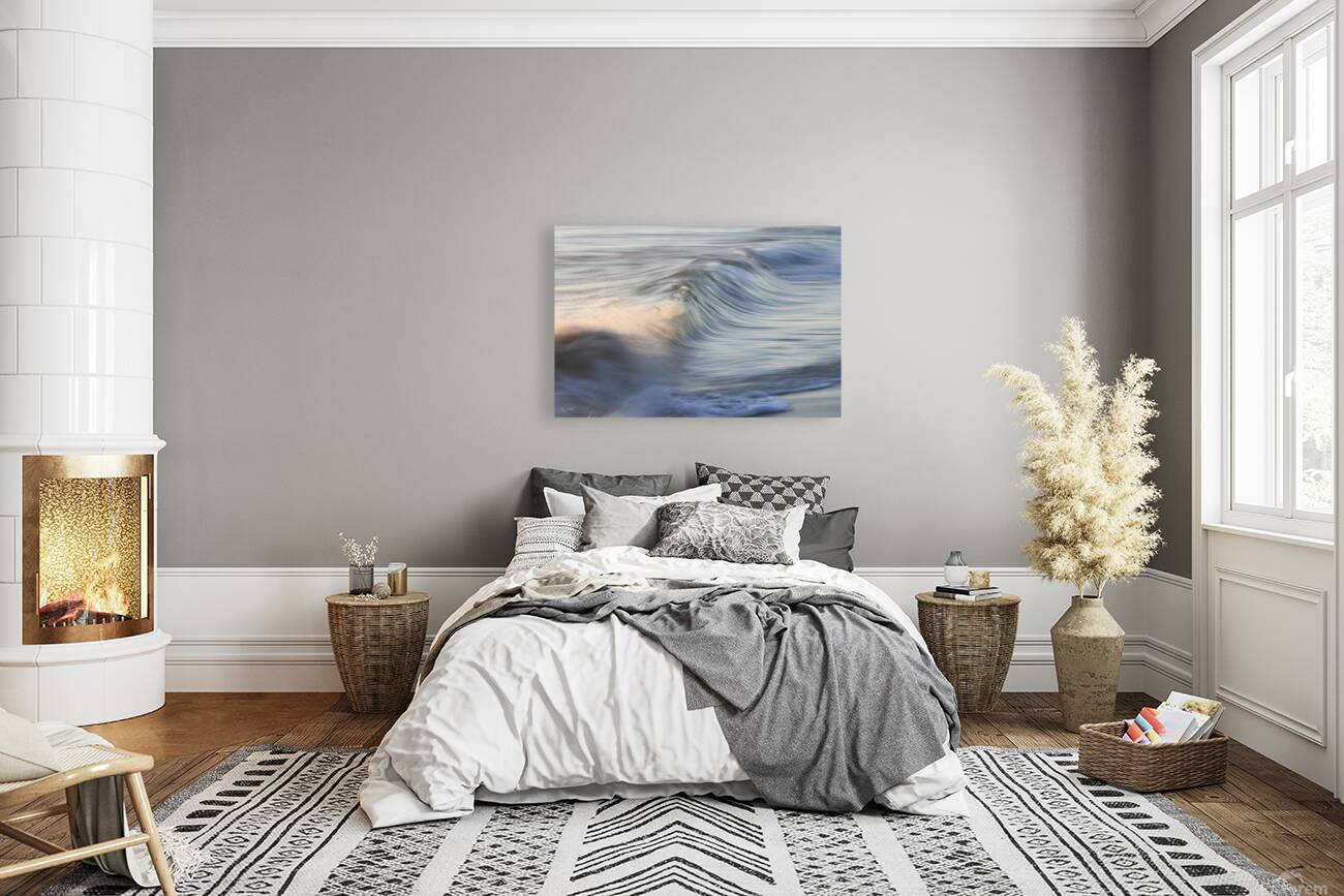 Blue Swell with Splash  36.24 Reproduction