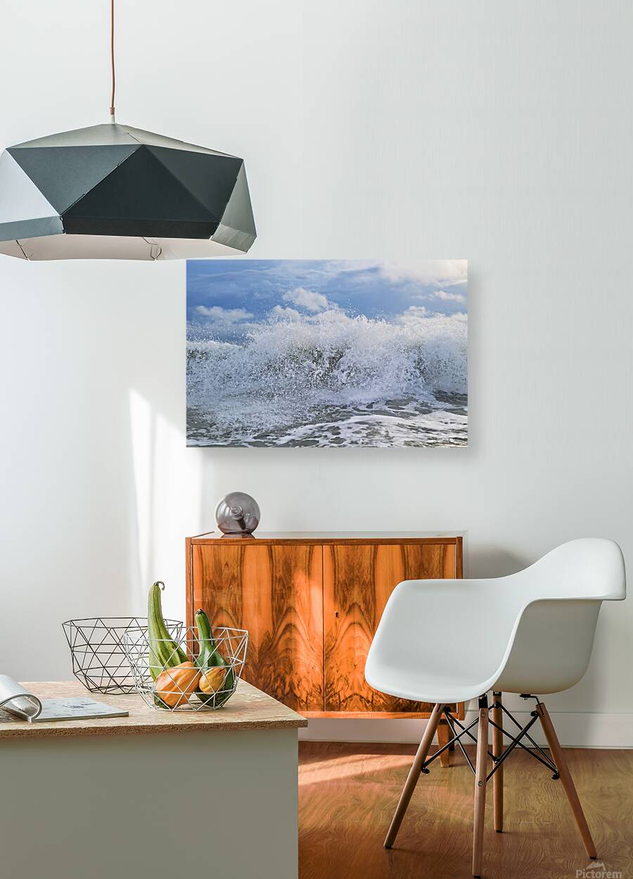 Tumbling Wave Spray  72.48 Reproduction