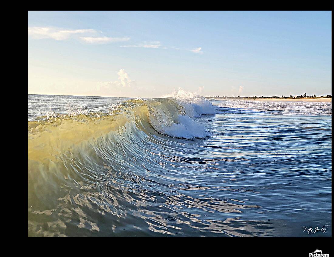 Translucent Wave  48.36 Reproduction