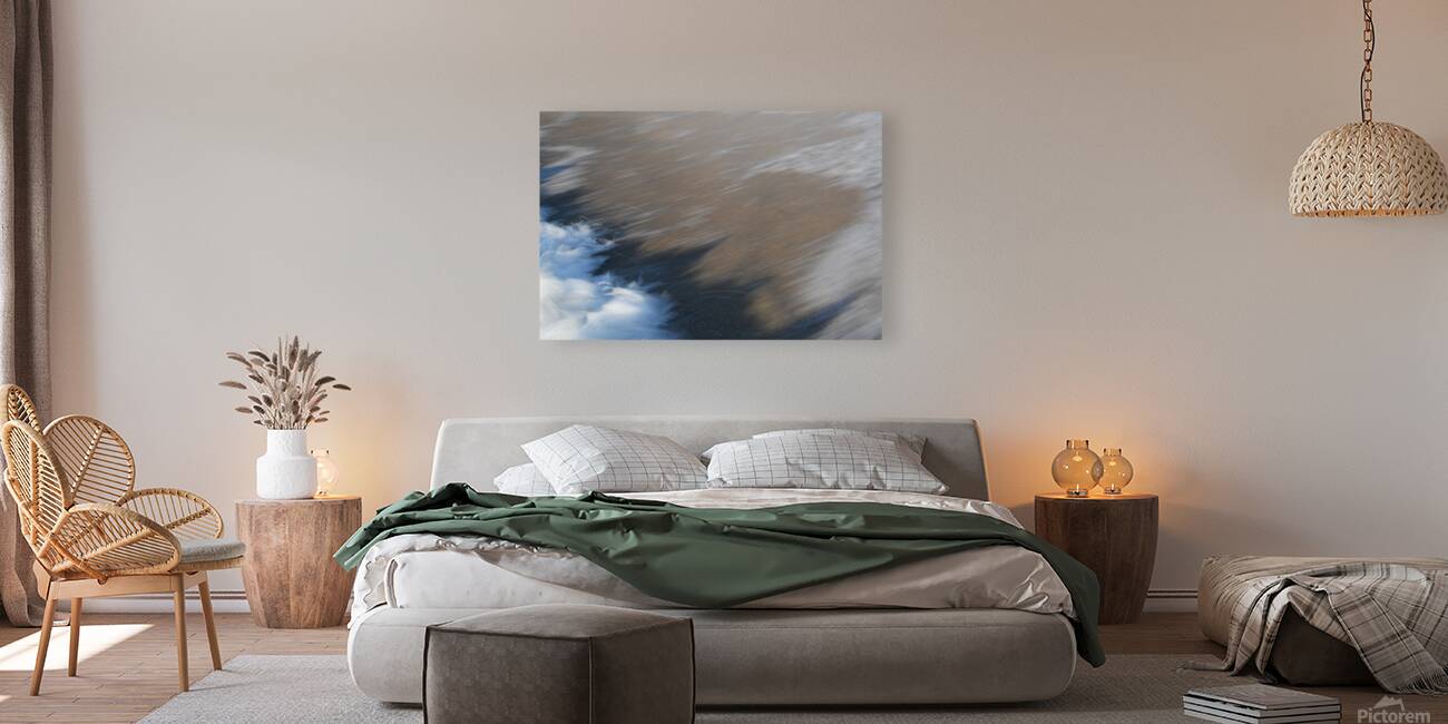 Momentary Shadows 72.48 Reproduction