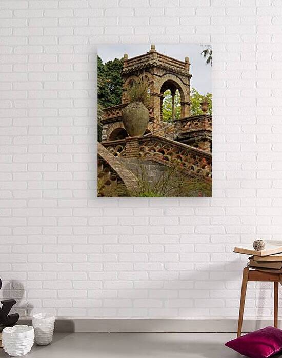 Hilltop Garden Reproduction