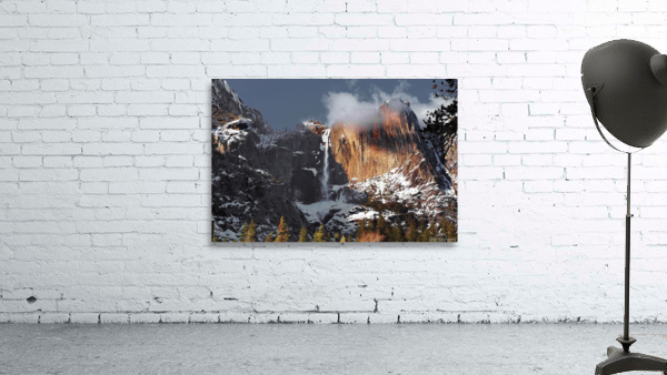 Falls painted Wall Preview