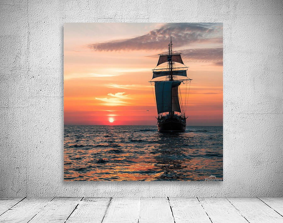  sun sets at sea Wall Preview