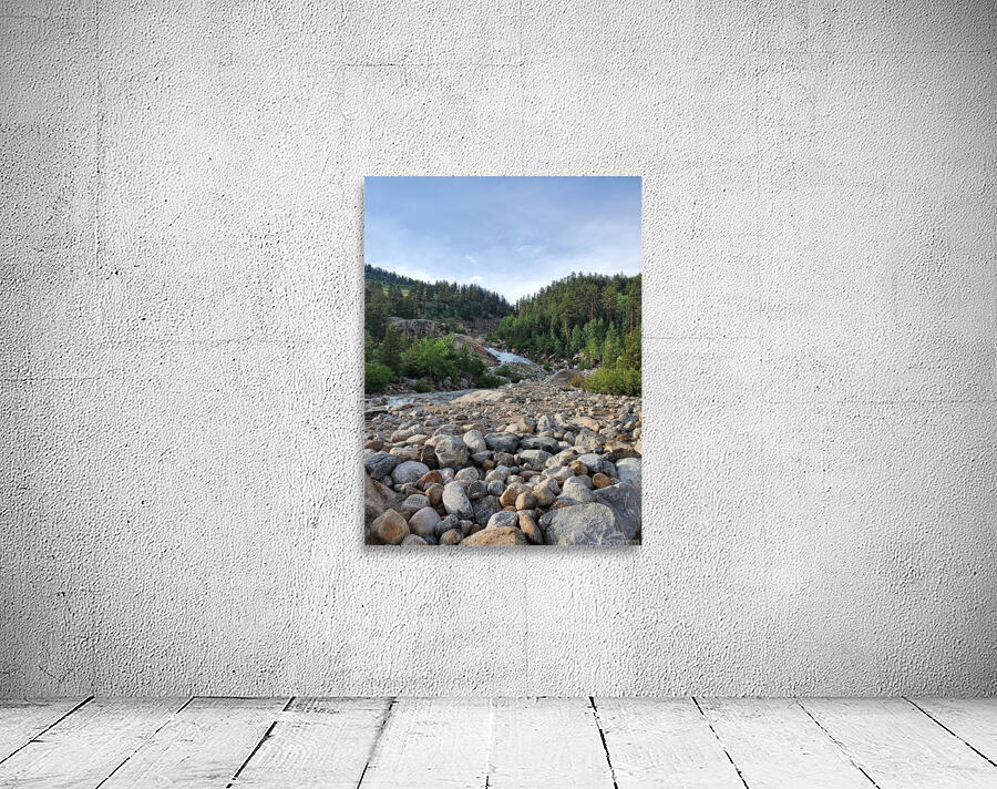 Rocky Stream Wall Preview