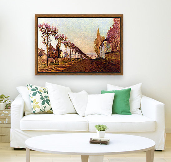 The Avenue Reproduction