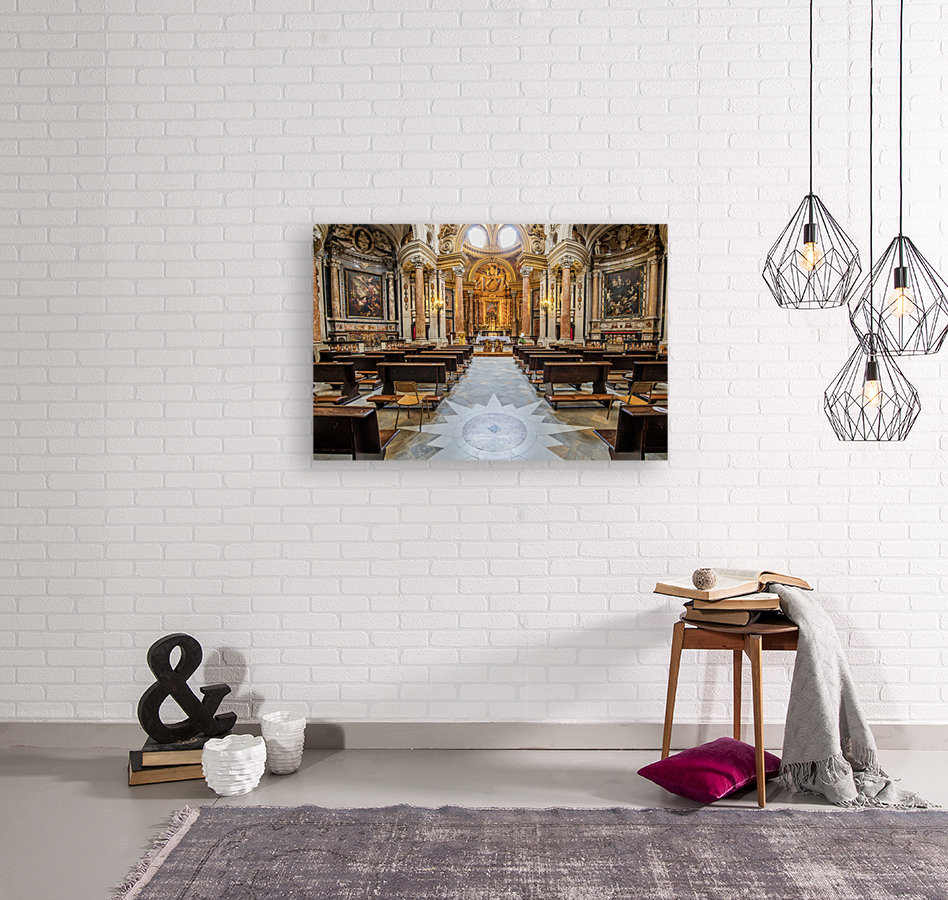 Antique baroque interior with vintage decoration. Royal Church o Reproduction