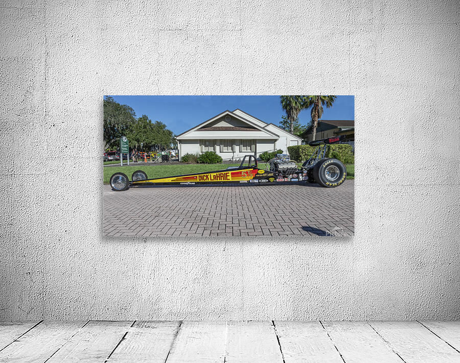 Rail Dragster X 2 Wall Preview