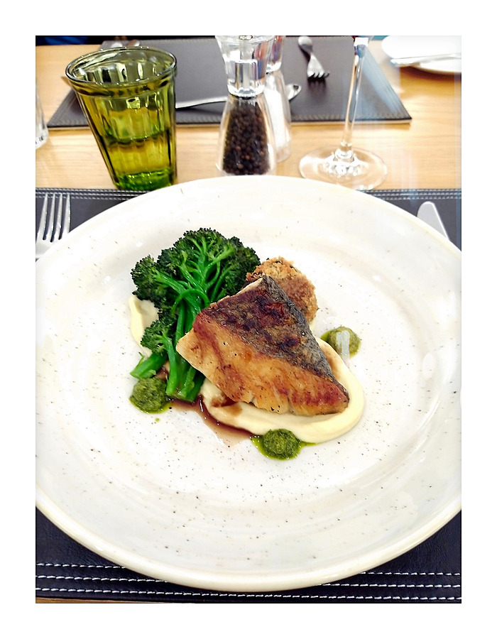 Pan Roasted Hake Impression et Cadre photo